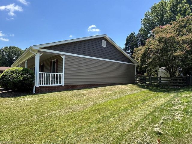 162 Rockford Road, Kernersville, NC 27284