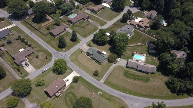 162 Rockford Road, Kernersville, NC 27284