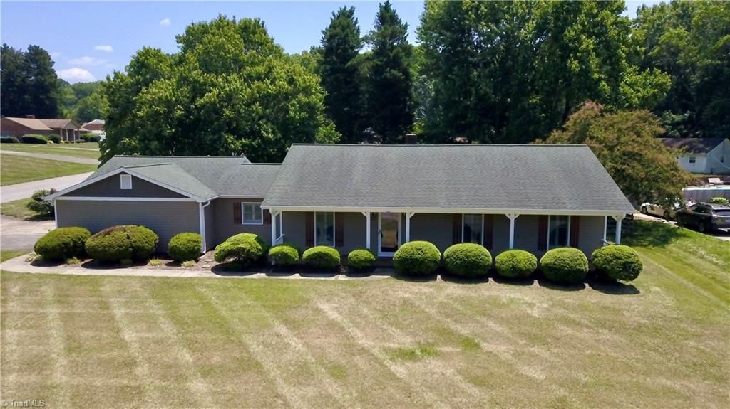 162 Rockford Road, Kernersville, NC 27284