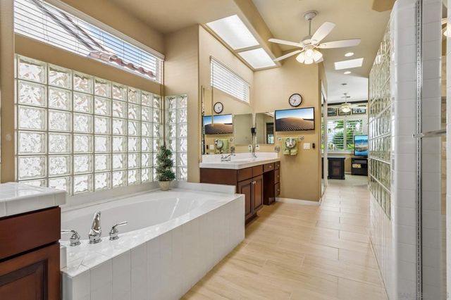38837 Ryans Way, Palm Desert, CA 92211