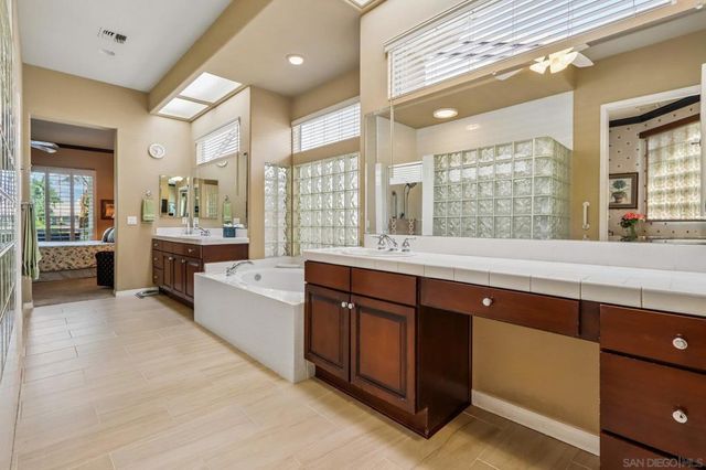 38837 Ryans Way, Palm Desert, CA 92211