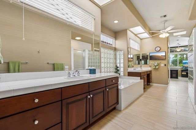 38837 Ryans Way, Palm Desert, CA 92211
