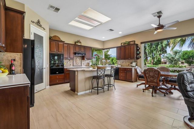 38837 Ryans Way, Palm Desert, CA 92211