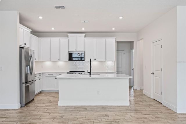 2485 MORNINGLIGHT DRIVE, Lutz, FL 33558