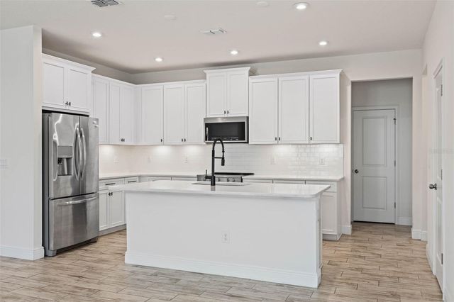 2485 MORNINGLIGHT DRIVE, Lutz, FL 33558