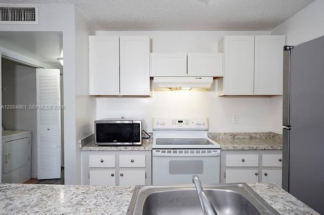 1727 W Meadows Cir W 1727, Boynton Beach, FL 33436