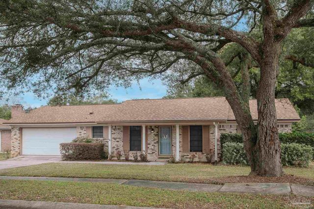 6940 Falcon Dr, Pensacola, FL 32526