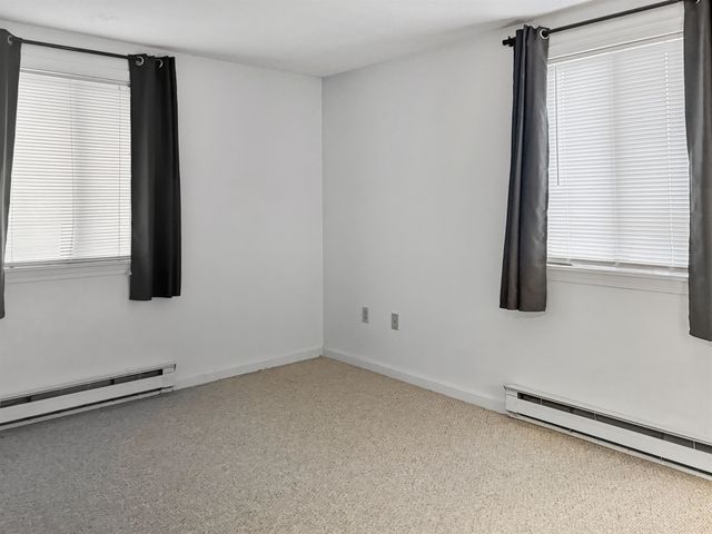 325 Lita Lane, Newmarket, NH 03857