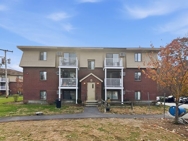 325 Lita Lane, Newmarket, NH 03857