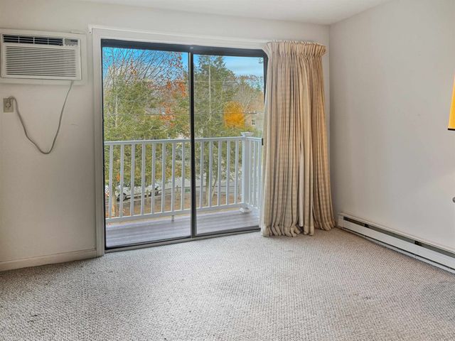 325 Lita Lane, Newmarket, NH 03857