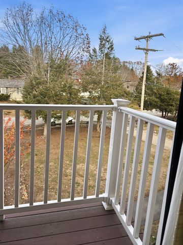 325 Lita Lane, Newmarket, NH 03857