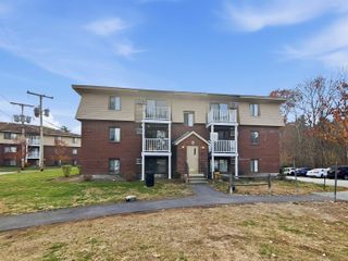 325 Lita Lane, Newmarket, NH 03857