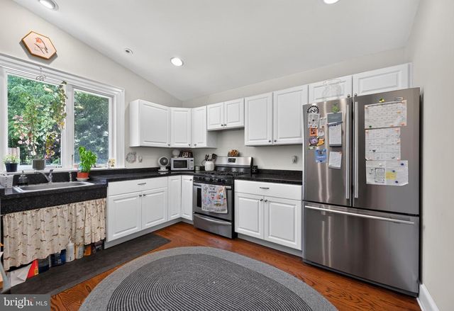 255 S STATE ST, Newtown, PA 18940