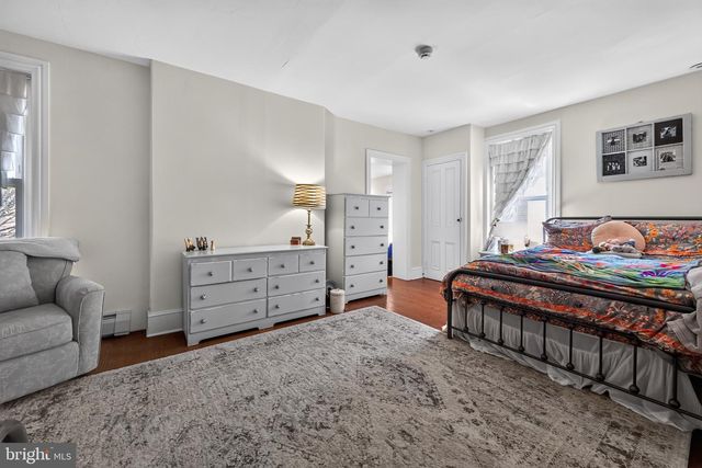 255 S STATE ST, Newtown, PA 18940
