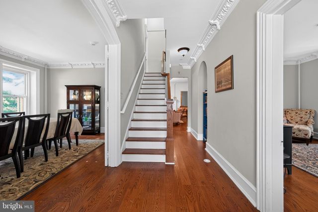 255 S STATE ST, Newtown, PA 18940