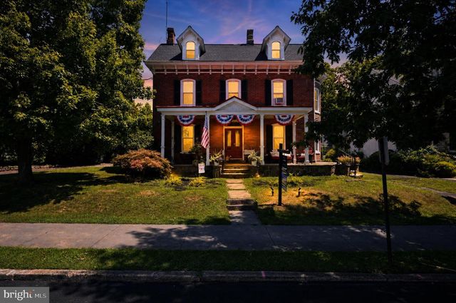 255 S STATE ST, Newtown, PA 18940