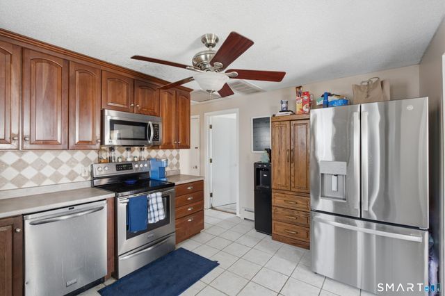 17 Rutherford Street, New Britain, CT 06051