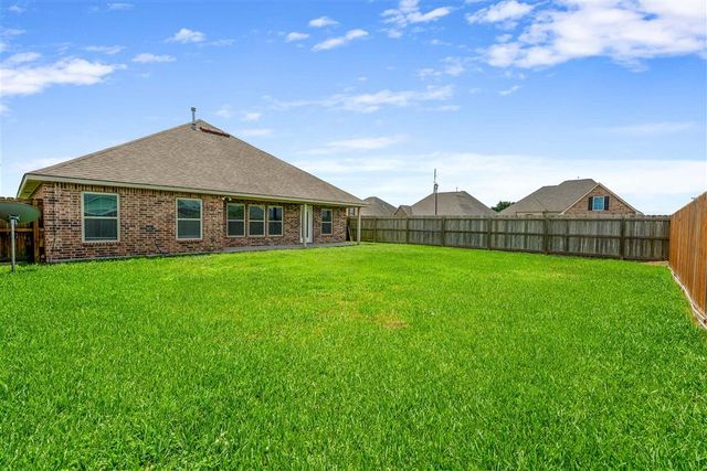 1903 Calvin Ct, Lake Charles, LA 70607