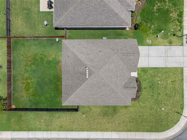 1903 Calvin Ct, Lake Charles, LA 70607
