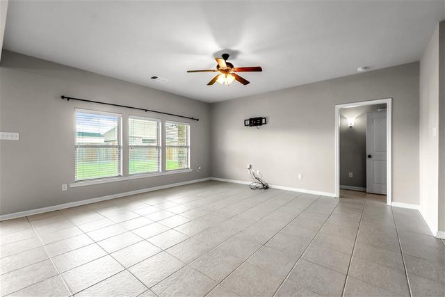 1903 Calvin Ct, Lake Charles, LA 70607