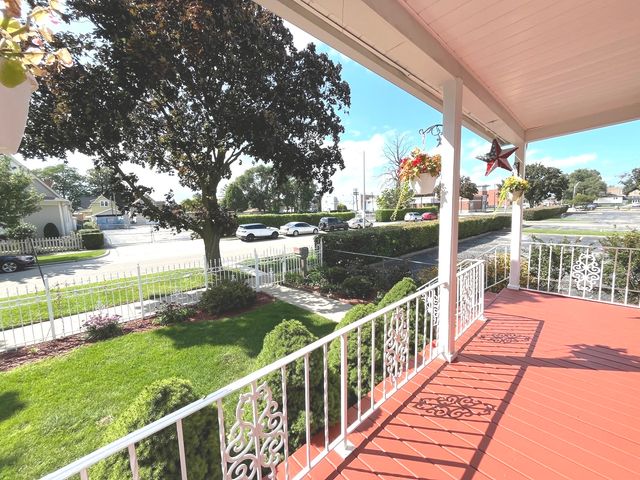 133 N 17th Avenue, Melrose Park, IL 60160