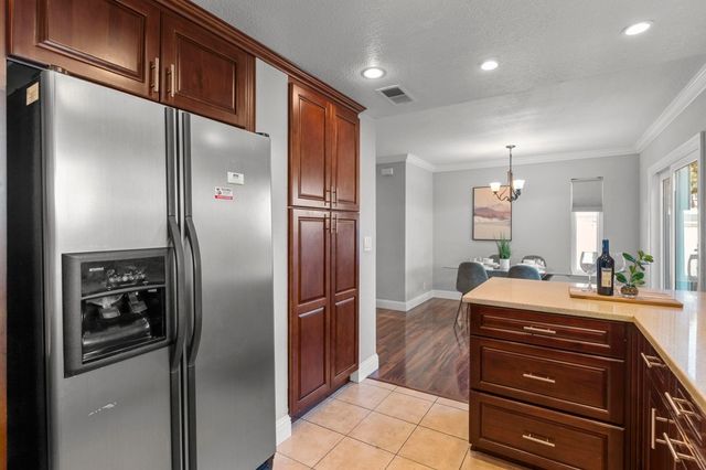 3833 Burton Cmn, Fremont, CA 94536