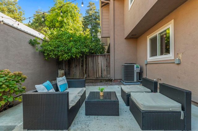 3833 Burton Cmn, Fremont, CA 94536