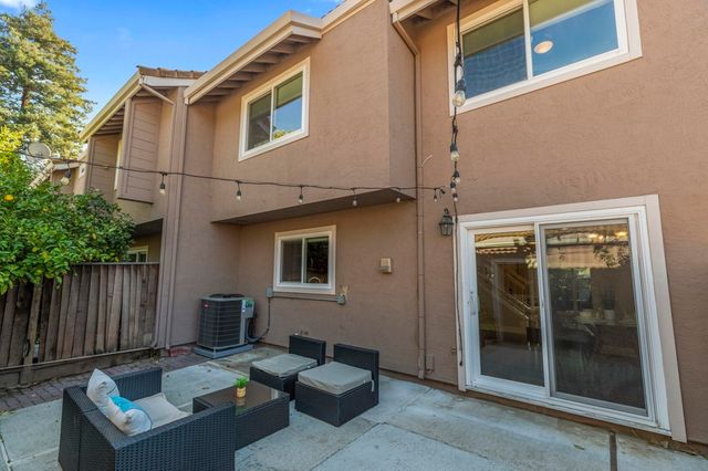 3833 Burton Cmn, Fremont, CA 94536