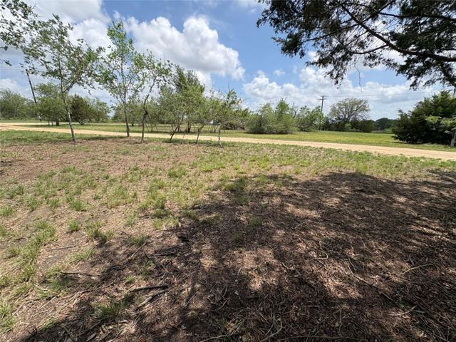 287 Fm-713, Lockhart, TX 78644