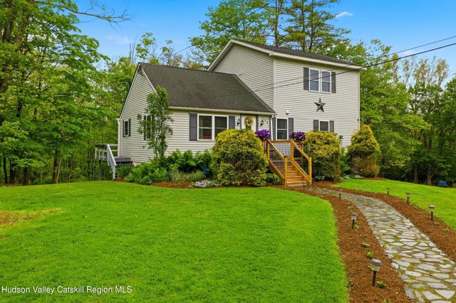 186 Cedar Hill Road, High Falls, NY 12440