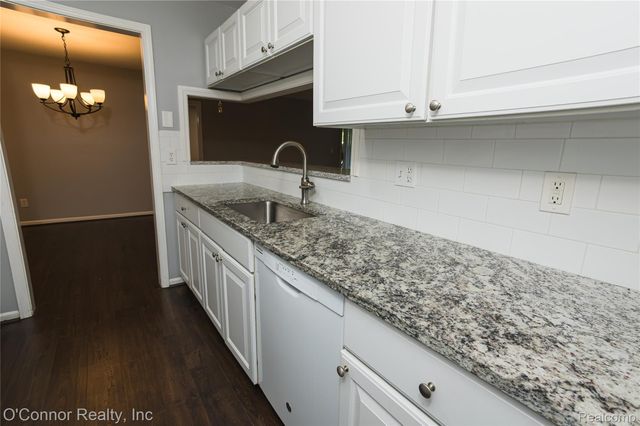 56242 Troon N, Shelby Charter Township, MI 48316