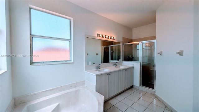 2151 NE 37th Ter, Homestead, FL 33033