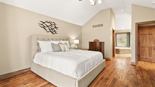 1124 Caines Hill Road, Edmond, OK 73034
