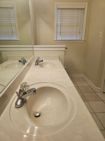 303 ROLLING MEADOW DR, Drummonds, TN 38023
