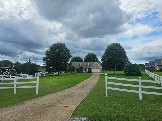 303 ROLLING MEADOW DR, Drummonds, TN 38023