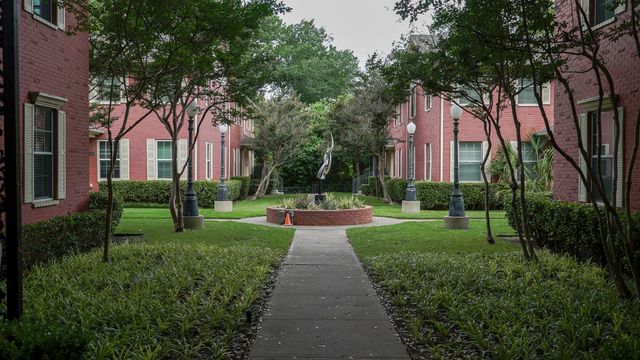 2809 Minert Street, Dallas, TX 75219
