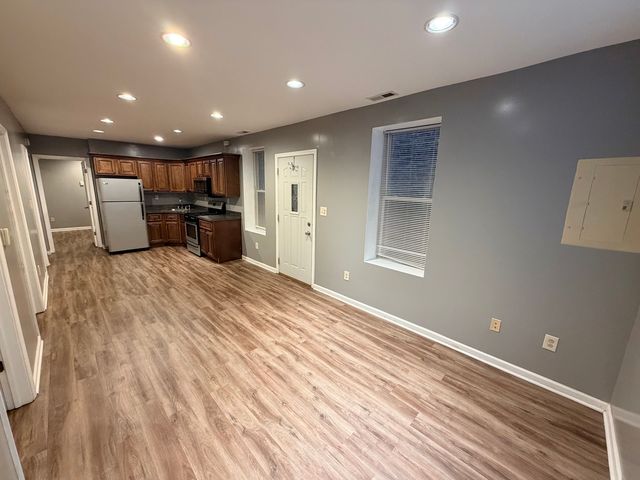 2008 W 23rd Street 1R, Chicago, IL 60608