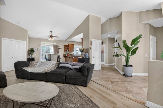 11380 Rochester, Phelan, CA 92371