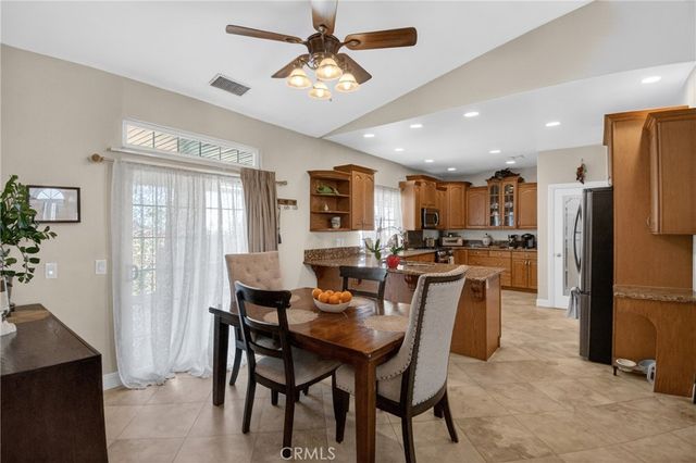 11380 Rochester, Phelan, CA 92371