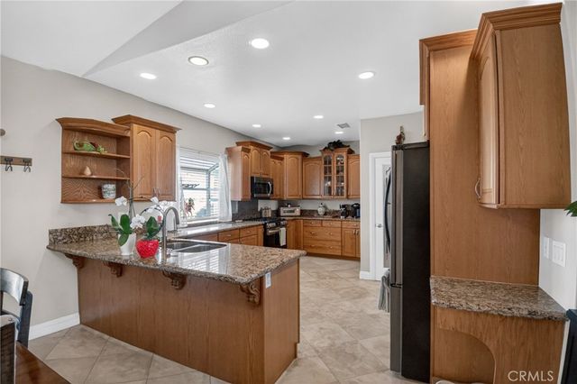 11380 Rochester, Phelan, CA 92371