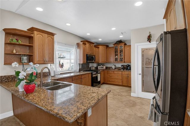 11380 Rochester, Phelan, CA 92371