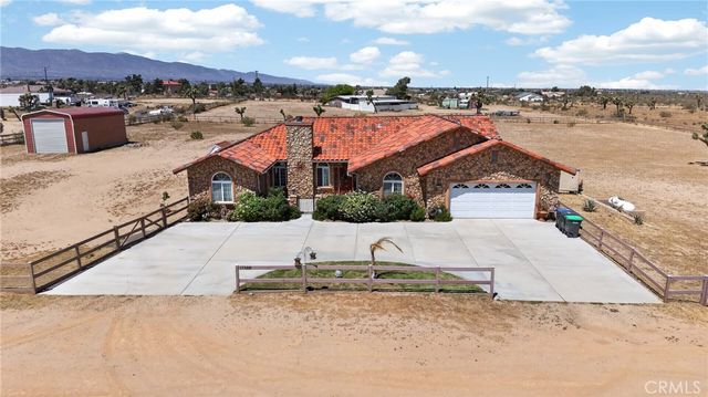 11380 Rochester, Phelan, CA 92371