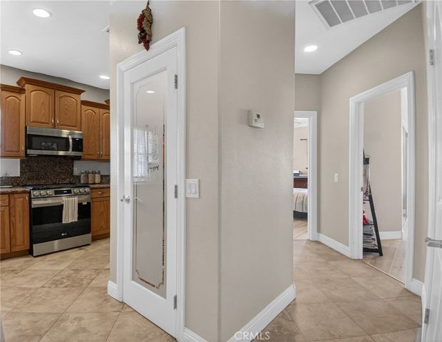 11380 Rochester, Phelan, CA 92371