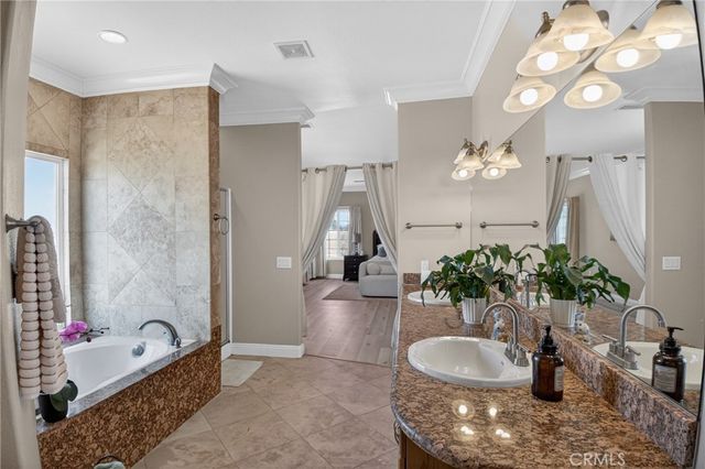 11380 Rochester, Phelan, CA 92371