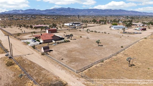 11380 Rochester, Phelan, CA 92371