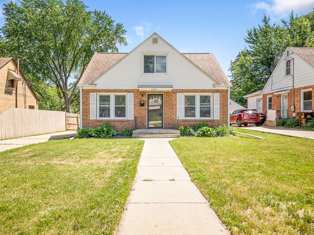 3447 Broadway, Rockford, IL 61108