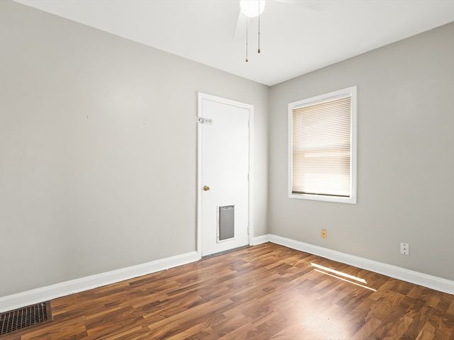 3447 Broadway, Rockford, IL 61108
