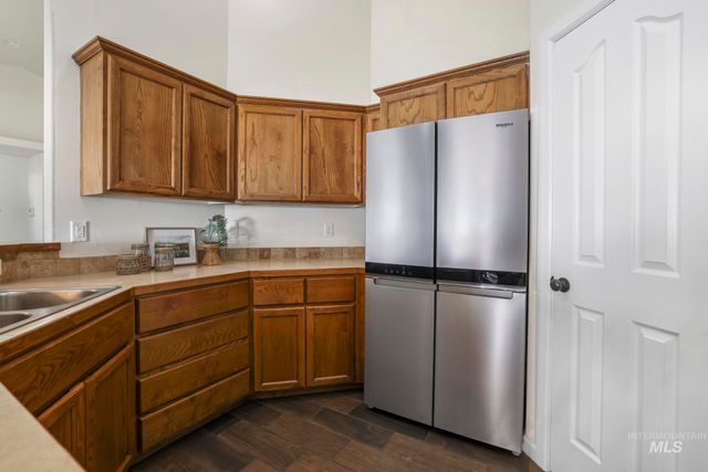 1021 Glen Eagle Dr, Jerome, ID 83338