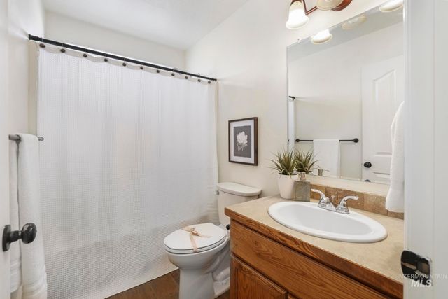 1021 Glen Eagle Dr, Jerome, ID 83338