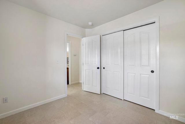 1021 Glen Eagle Dr, Jerome, ID 83338